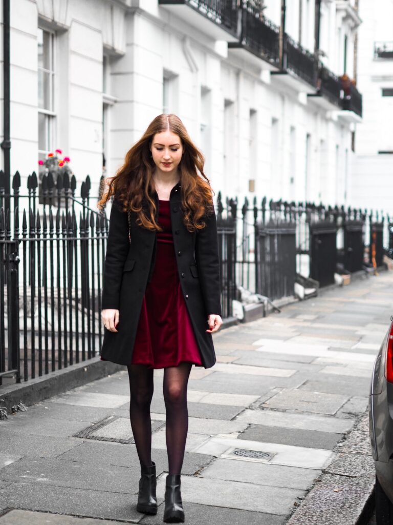 How long should a women’s long coat be?