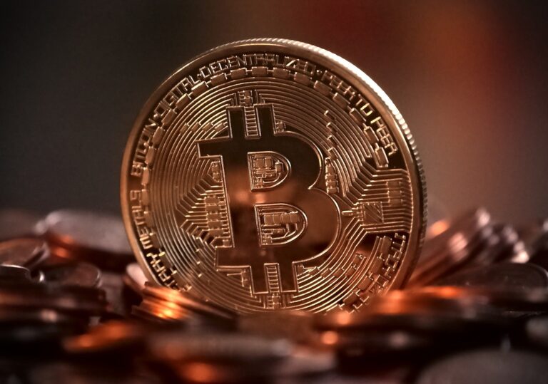 Eric DaliusBitcoin: An Insight Explaining the Reason of Its Sudden Boom inthe Business Market Like Miami