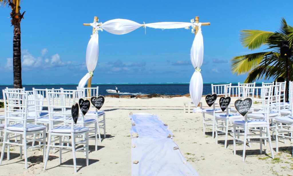 10 types popular wedding chairs you must be love 2021