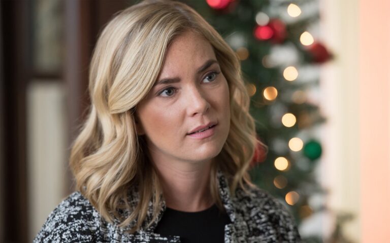 A Christmas In Royal Fashion: Giving a Meaningful Gift