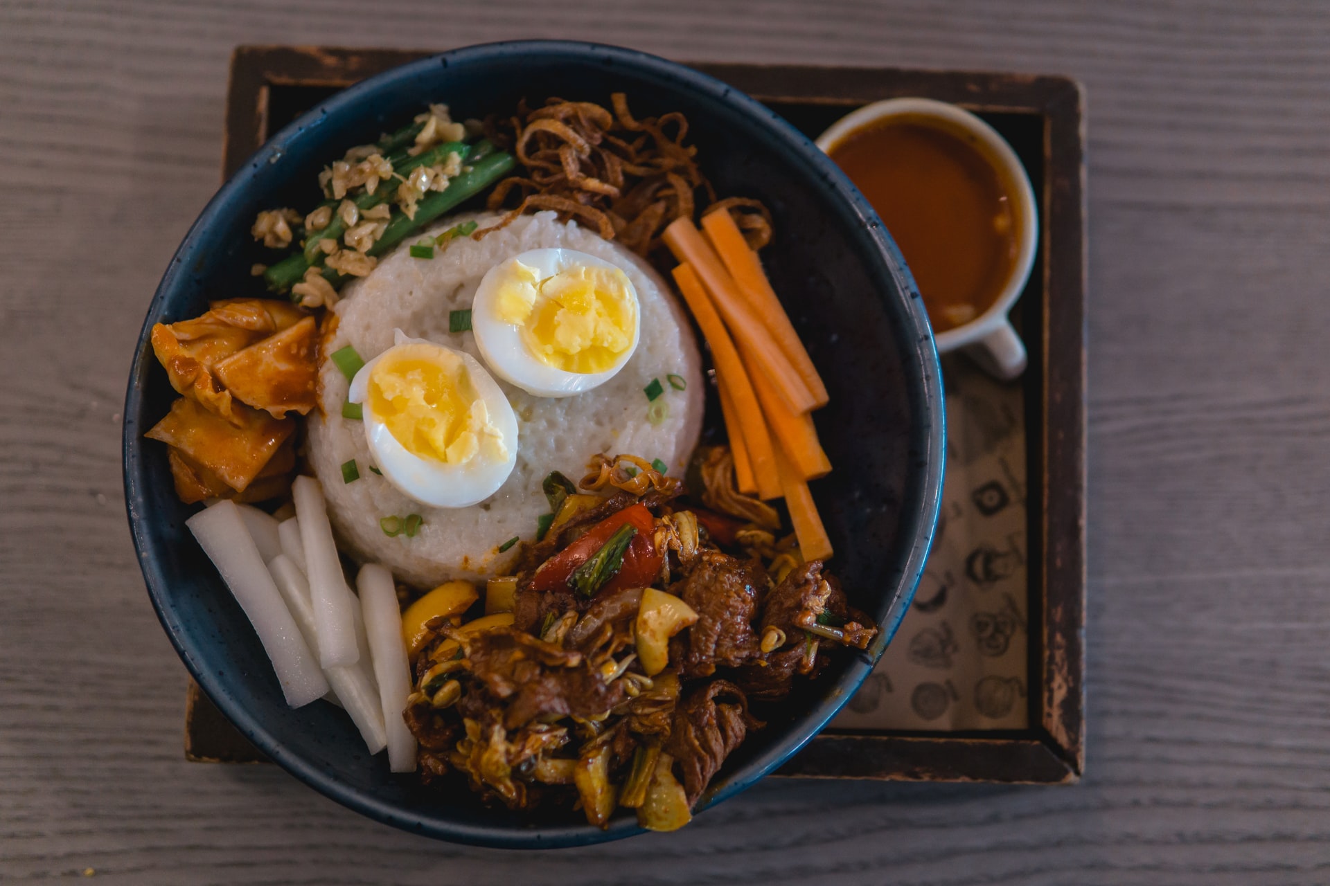 Eggs Up Grill: Find Menu Items, More