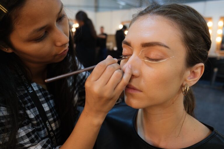 Finding Your Makeup Consultant in Winnipeg