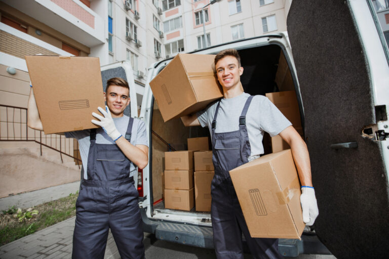 We have the Removals Kenilworth training, knowledge, and experience to perform your move.