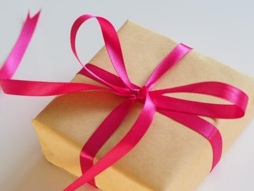 Spruce Up Your Marriage with Thoughtful Traditional Diwali Gifts for Husband
