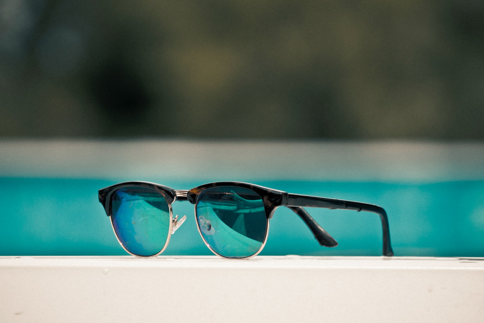 Exciting Eyewear Trends to Suit Every Man