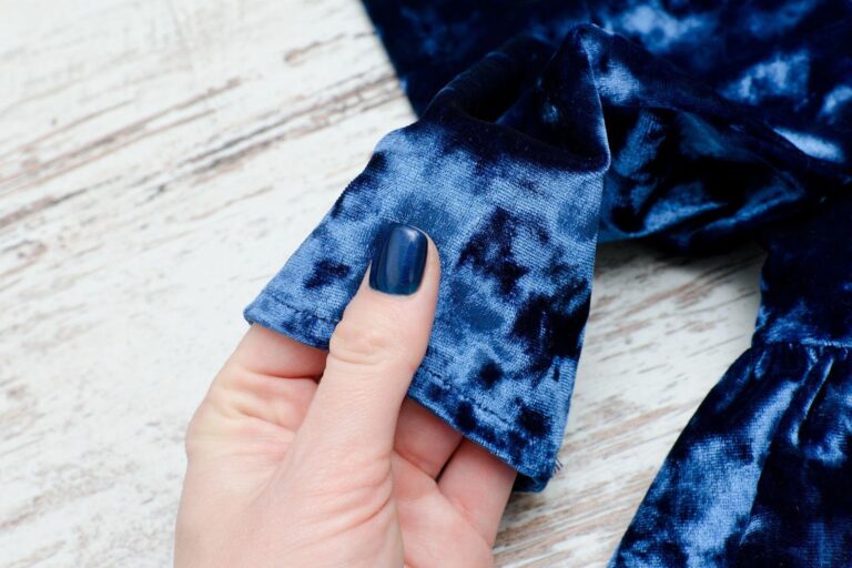 Everything You Need to Know About Elegant Nails for Blue Dress