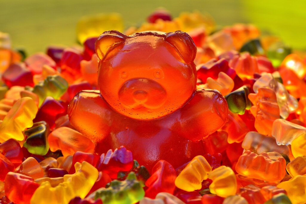 Understanding the Difference Between THC Gummies and Other Edibles