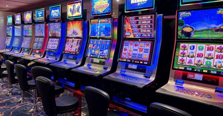 The UX Psychology Behind Simple Slot Game Screens