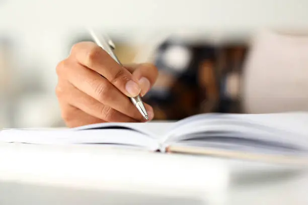 How to Find the Right Professional Writing Service