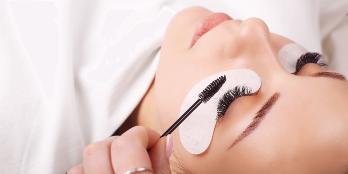 Eyelash Care and Growth: A Beginner's Guide